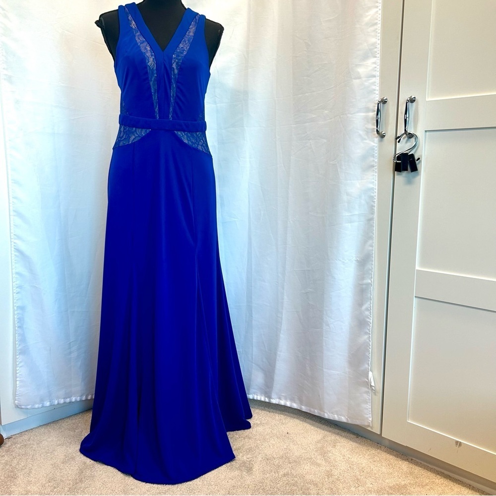 BCBGMAXAZRIA Sophee Cobalt Royal Blue Lace sleeveless Gown Maxi Dress 10 V Neck - Picture 4 of 14